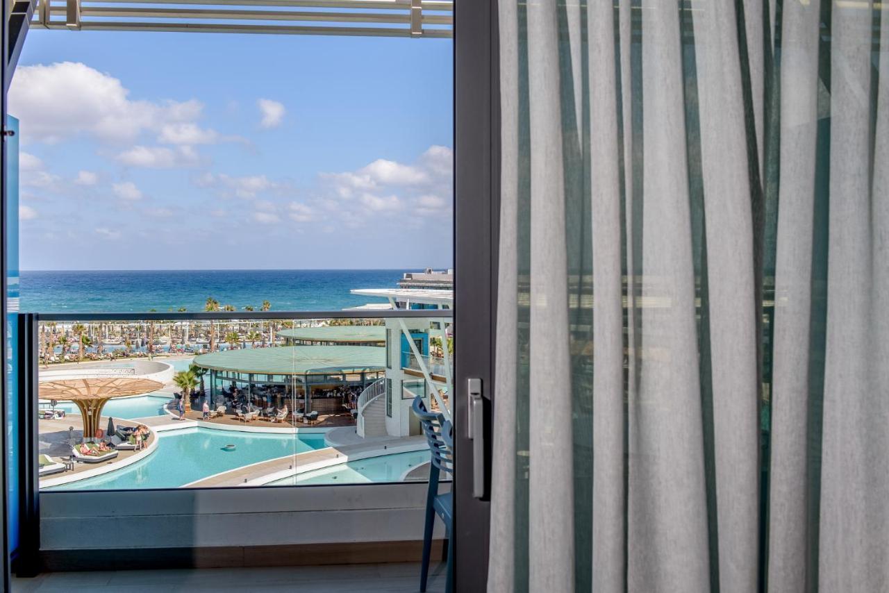 Superior Exclusive con Vista sulla Piscina o sul Mare
